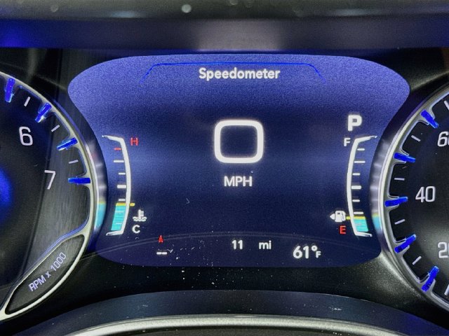 New 2027 Chrysler Pacifica Select AWD/4WD image 13