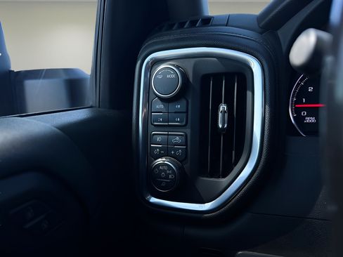 Used 2022 Chevrolet Silverado 3500 LT w/ All Star Edition AWD/4WD image 17
