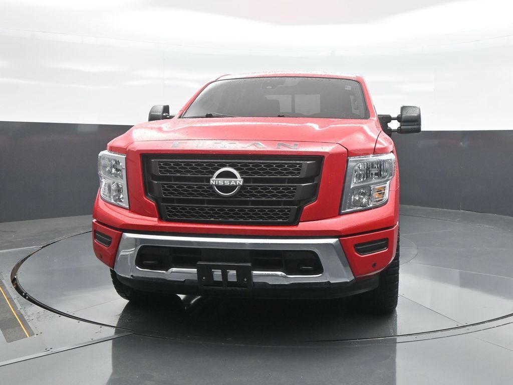 Used 2024 Nissan Titan SV w/ SV Convenience Package AWD/4WD image 2