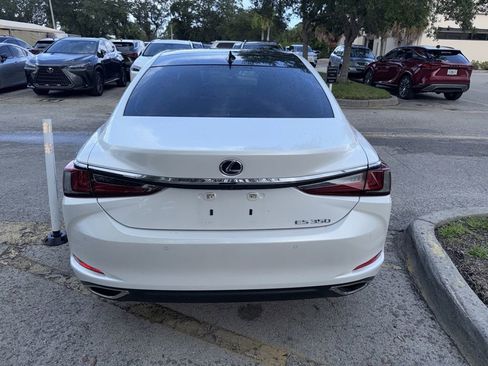 Used 2025 Lexus ES 350 w/ Premium Package FWD image 6