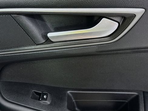 Used 2017 Ford Edge SE w/ Cargo Accessory Package FWD image 30