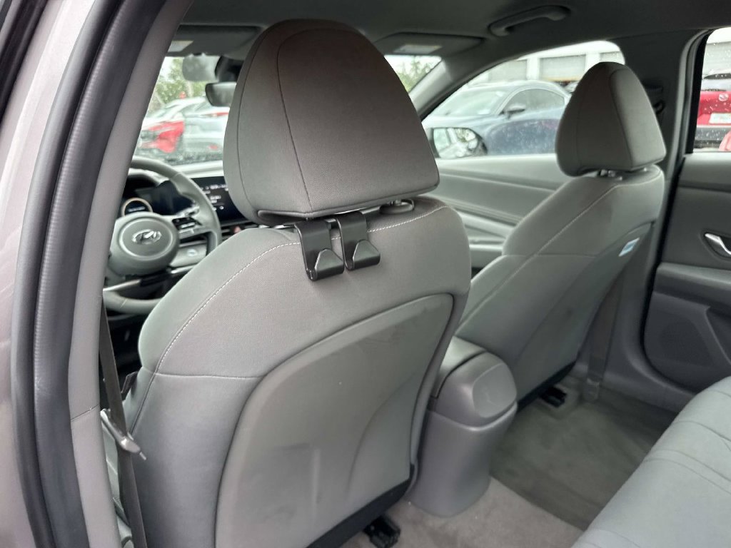 Used 2023 Hyundai Elantra SEL w/ Convenience Package FWD image 13