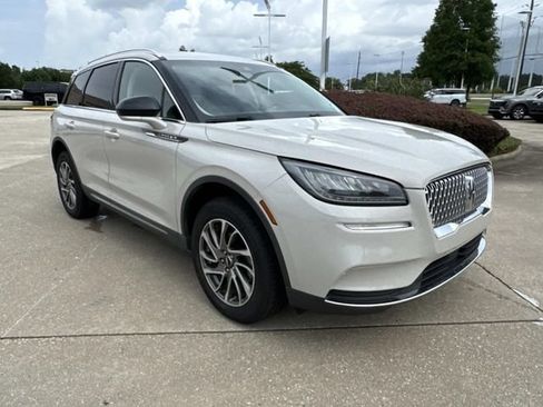Used 2022 Lincoln Corsair FWD w/ Equipment Group 101A image 3