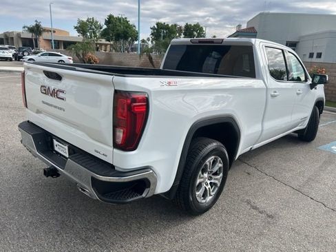 Used 2023 GMC Sierra 1500 SLE AWD/4WD image 4