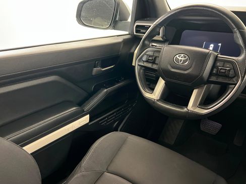 Used 2024 Toyota Tacoma TRD Off-Road image 12