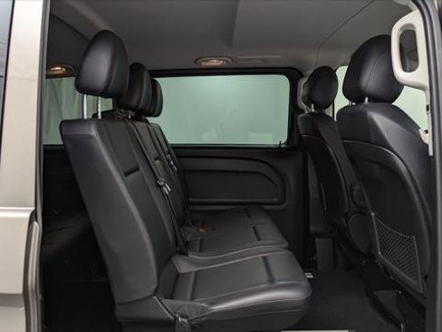 Used 2016 Mercedes-Benz Metris Passenger image 18