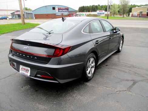 Used 2022 Hyundai Sonata SE w/ Cargo Package image 12