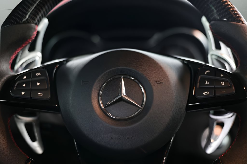 Used 2018 Mercedes-Benz GLA 45 AMG 4MATIC image 38