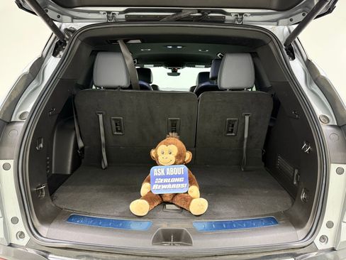 Used 2024 Buick Enclave Essence w/ Technology Package image 8