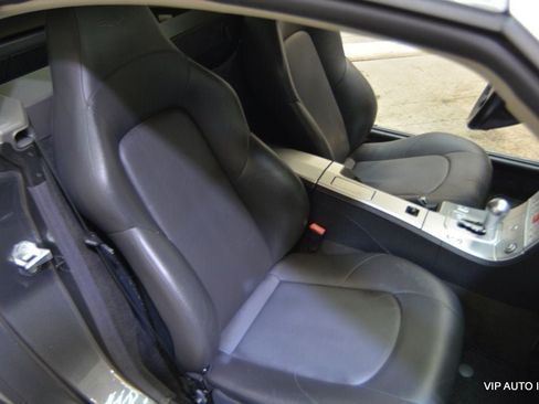 Used 2005 Chrysler Crossfire Limited RWD image 15