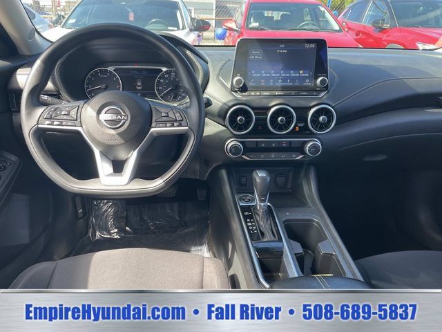 Used 2024 Nissan Sentra SV FWD image 14