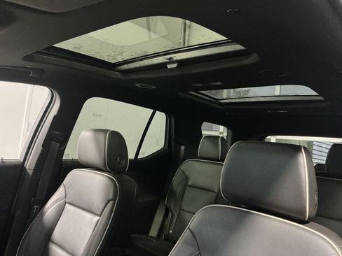 Used 2023 Chevrolet Traverse Premier AWD/4WD image 24