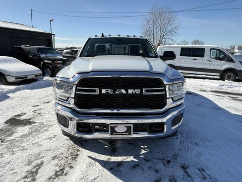 Used 2020 RAM 3500 Tradesman image 10
