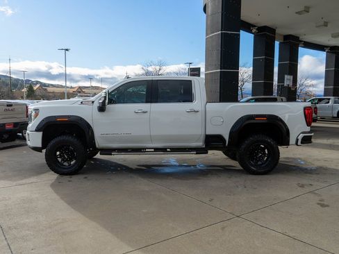 Used 2021 GMC Sierra 3500 Denali w/ Denali Ultimate Package image 4