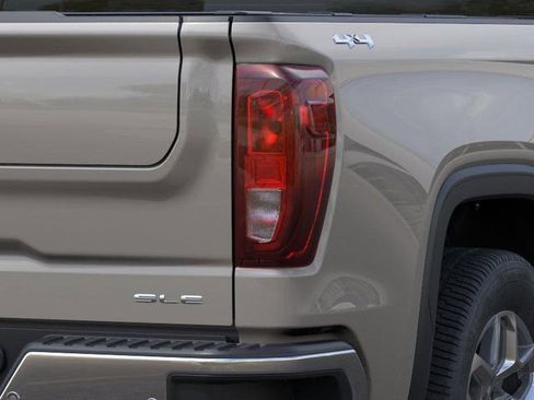 New 2026 GMC Sierra 1500 SLE AWD/4WD image 11