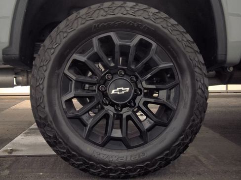 Certified 2025 Chevrolet Silverado 2500 Custom w/ Custom Value Package image 12