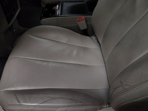 Used 2013 Toyota Sienna XLE image 21