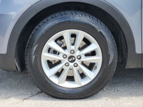 Used 2020 Kia Sorento L FWD image 10