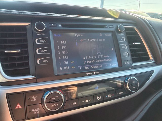 Used 2015 Toyota Highlander XLE FWD image 18