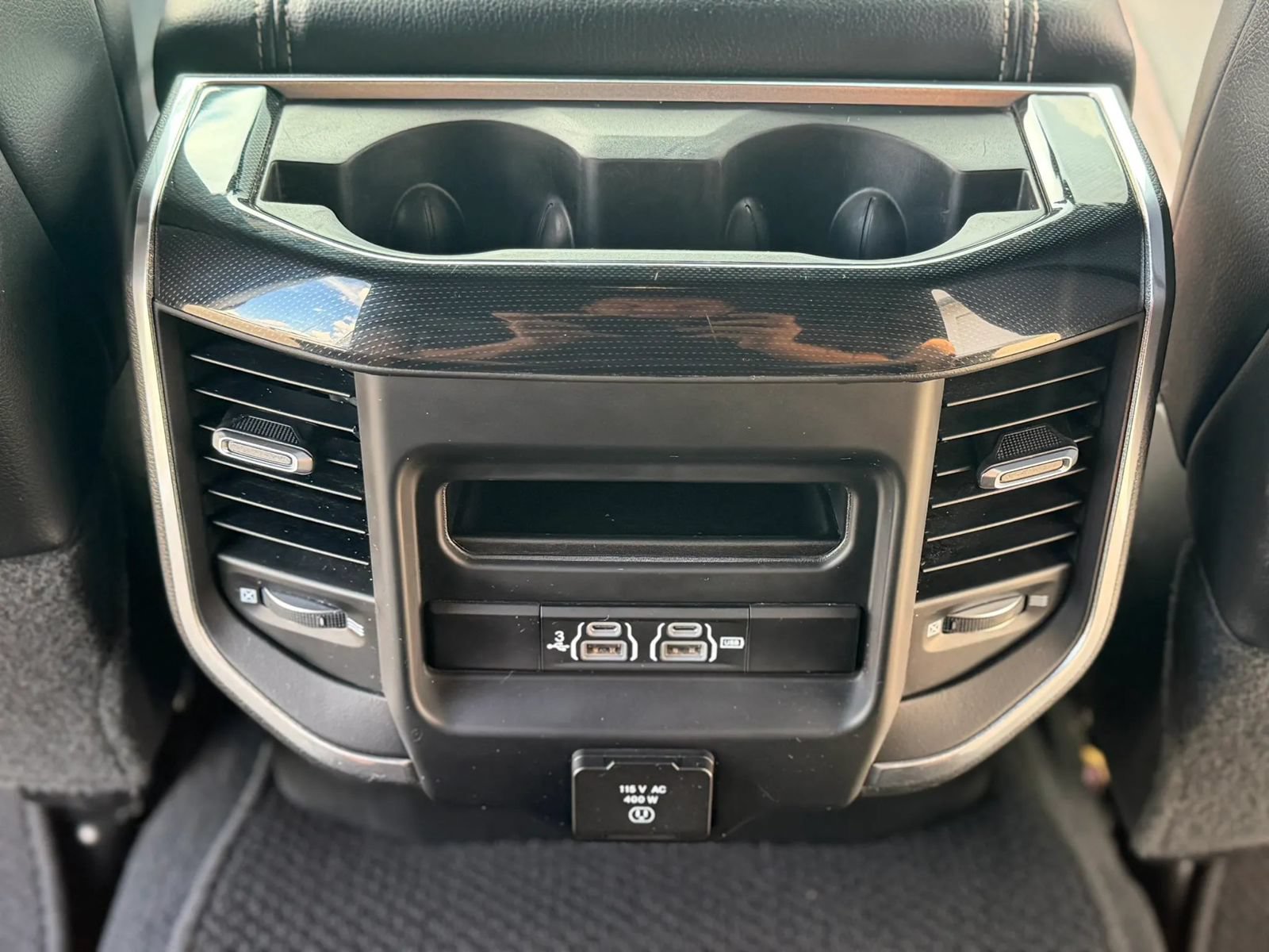 Used 2020 RAM 2500 Laramie w/ Night Edition AWD/4WD image 41