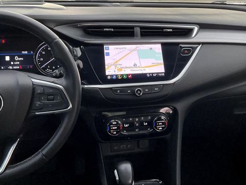 Certified 2022 Buick Encore GX Select w/ Advanced Technology Package image 7