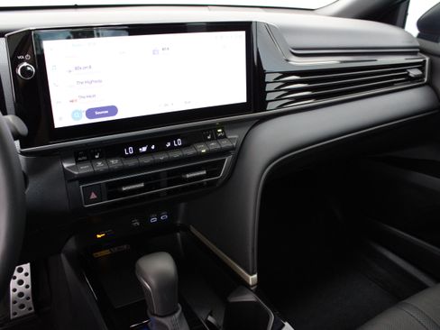 Used 2026 Toyota Camry XSE FWD image 16