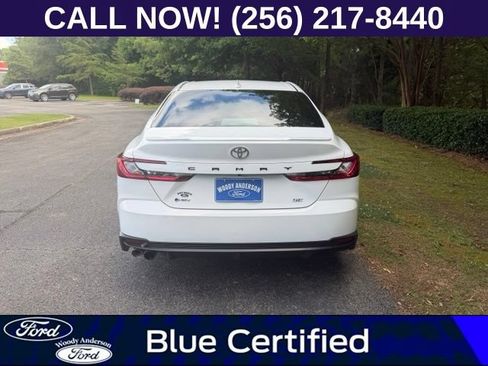 Used 2025 Toyota Camry SE FWD image 6