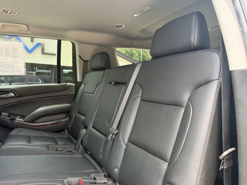 Used 2020 GMC Yukon XL SLT AWD/4WD image 38