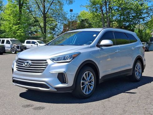 Used 2019 Hyundai Santa Fe XL SE FWD image 3