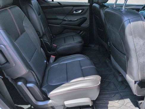 Used 2024 Chevrolet Traverse RS FWD image 28