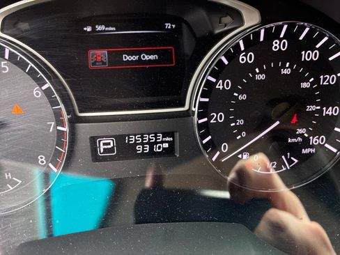 Used 2013 Nissan Altima 2.5 S FWD image 6