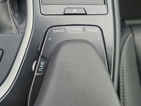 Used 2021 Lexus UX 200 w/ Premium Package FWD image 28