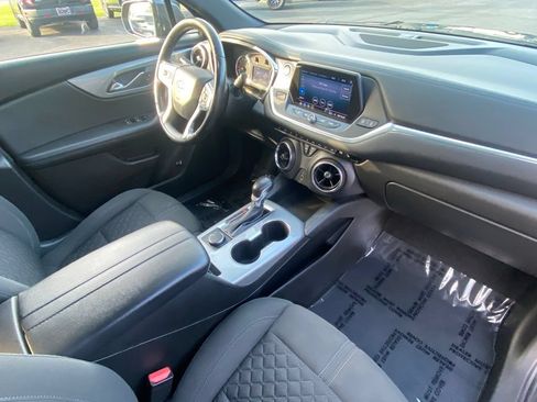 Used 2019 Chevrolet Blazer LT FWD image 30