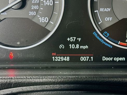 Used 2015 BMW 320i xDrive Sedan AWD/4WD image 17