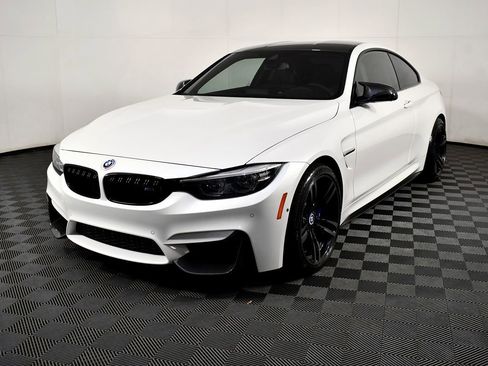 Used 2020 BMW M4 Coupe image 2