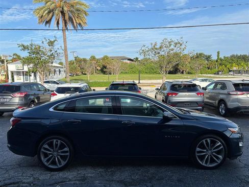 Used 2019 Chevrolet Malibu Premier w/ Sun and Wheel Package FWD image 6