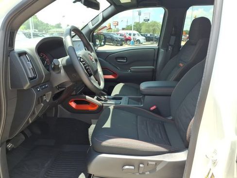Used 2026 Nissan Frontier Pro-X w/ Pro-X Convenience Package RWD image 22