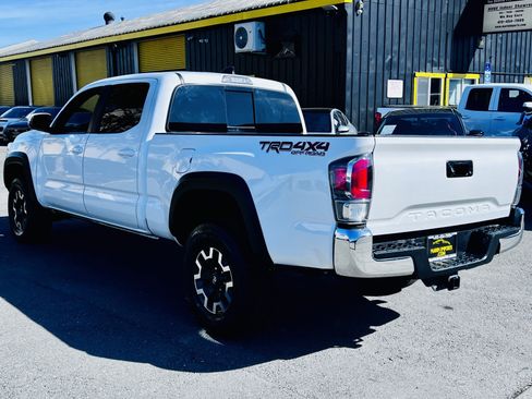 Used 2023 Toyota Tacoma TRD Off-Road AWD/4WD image 8