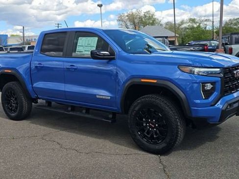 New 2026 GMC Canyon Elevation w/ Convenience Package image 2