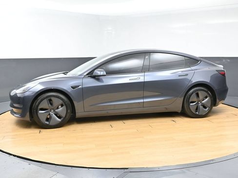 Used 2023 Tesla Model 3 Standard Range RWD image 5