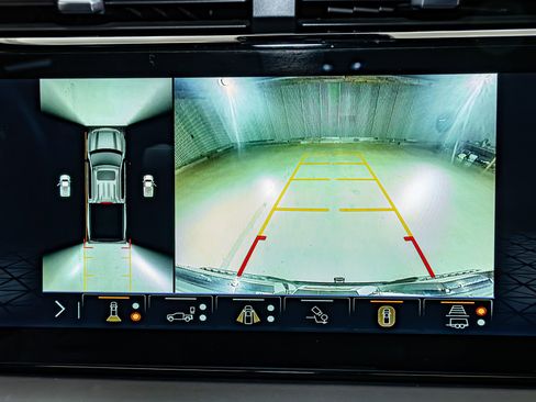 Used 2025 GMC Sierra 1500 AT4X image 21