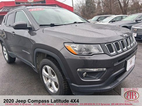 Used 2020 Jeep Compass Latitude w/ Popular Equipment Group AWD/4WD image 1