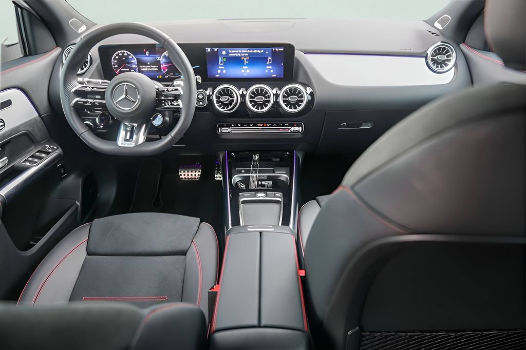 Used 2026 Mercedes-Benz GLA 35 AMG 4MATIC image 25