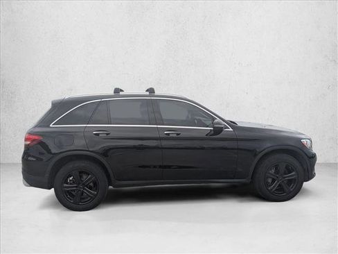 Used 2017 Mercedes-Benz GLC 300 image 4