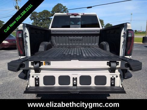 New 2026 GMC Sierra 2500 AT4 w/ AT4 Premium Plus Package AWD/4WD image 13