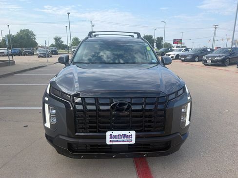 Used 2024 Hyundai Palisade XRT FWD image 2