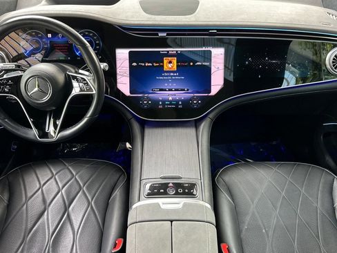 Certified 2023 Mercedes-Benz EQS 580 4MATIC SUV image 17