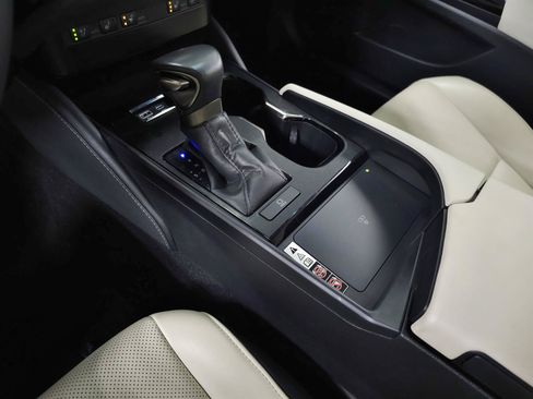 Used 2024 Lexus ES 350 w/ Premium Package FWD image 27