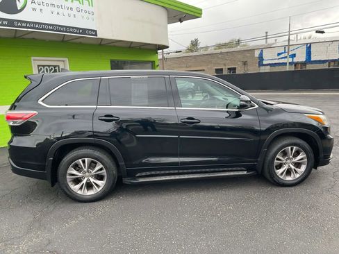 Used 2015 Toyota Highlander Plus image 9
