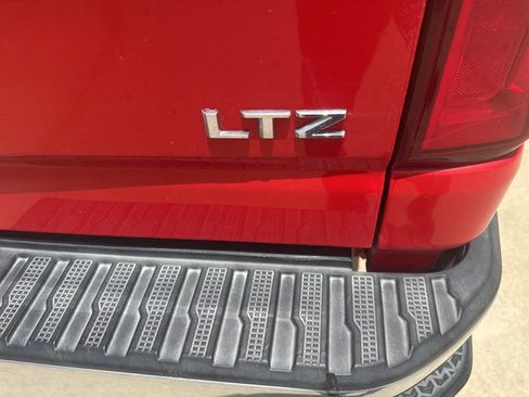 Used 2022 Chevrolet Silverado 2500 LTZ w/ LTZ Plus Package AWD/4WD image 33